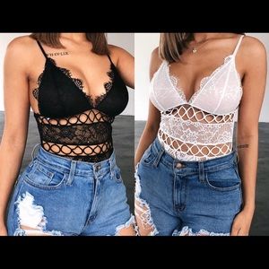 First 2 pictures is how it looks on